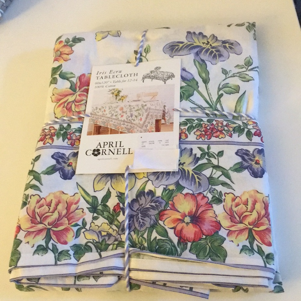 New April Cornell 60x120 floral tablecloth